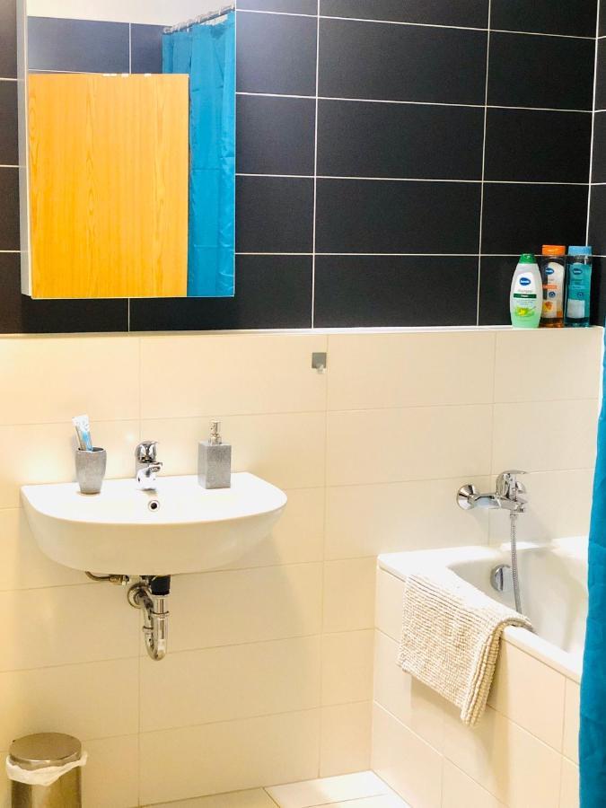 פראג Maria Apartments - Free Parking מראה חיצוני תמונה