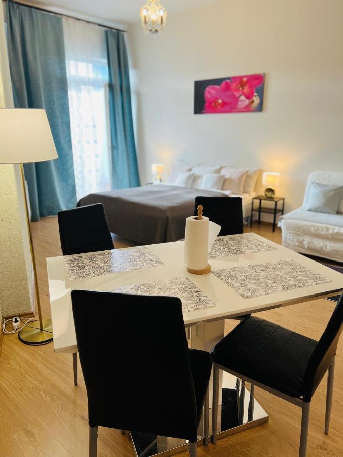פראג Maria Apartments - Free Parking מראה חיצוני תמונה