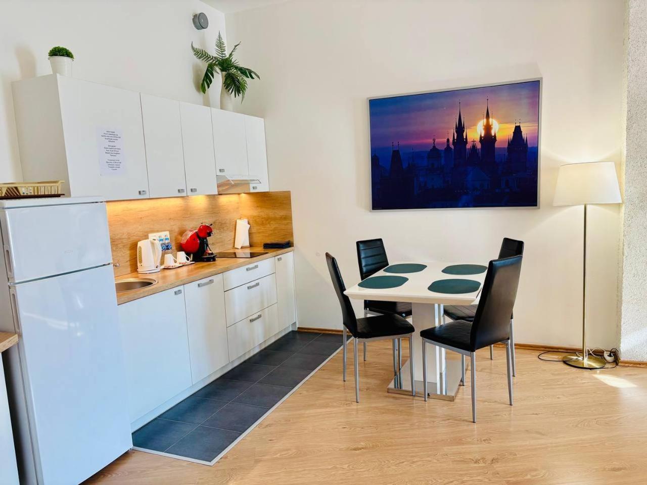 פראג Maria Apartments - Free Parking מראה חיצוני תמונה